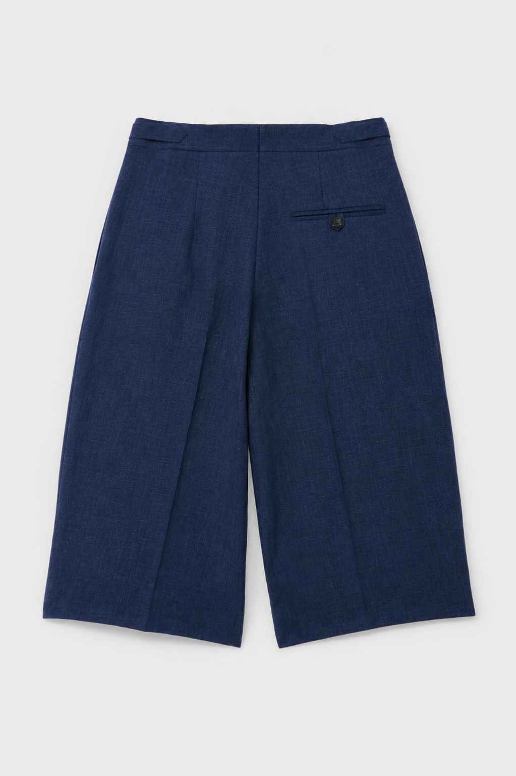 DOUBLE-PLEATED SHORTS in indigo linen