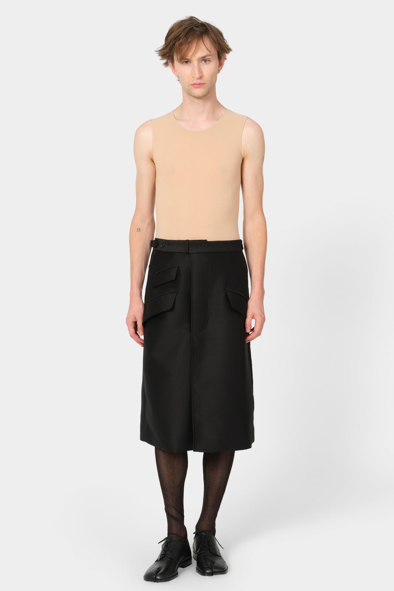 CUT-OFF OVERCOAT CULOTTE in black wool-silk mix