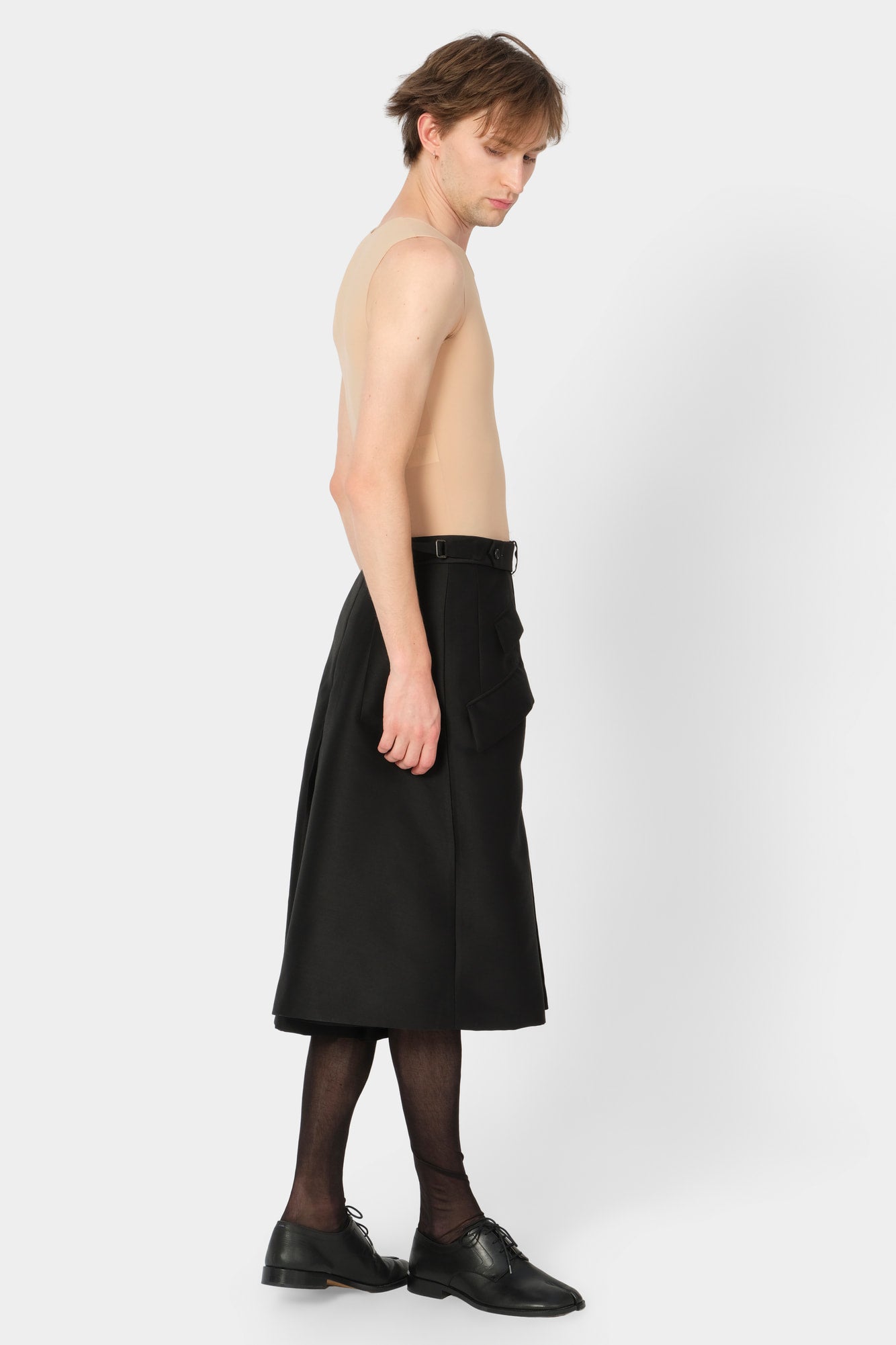 CUT-OFF OVERCOAT CULOTTE in black wool-silk mix