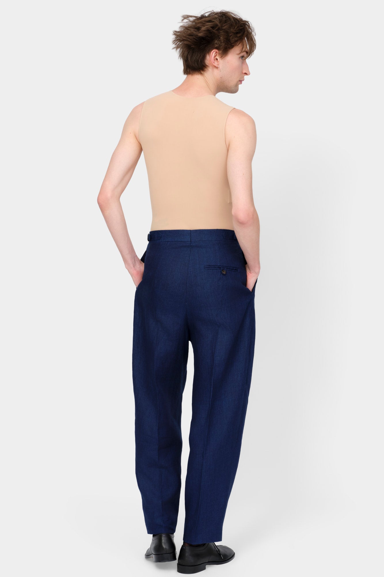 DOUBLE-PLEATED TROUSERS in in indigo linen