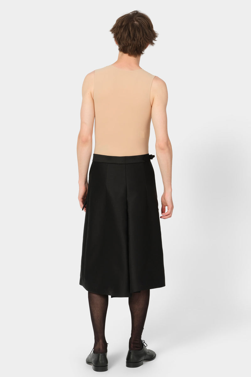 CUT-OFF OVERCOAT CULOTTE in black wool-silk mix