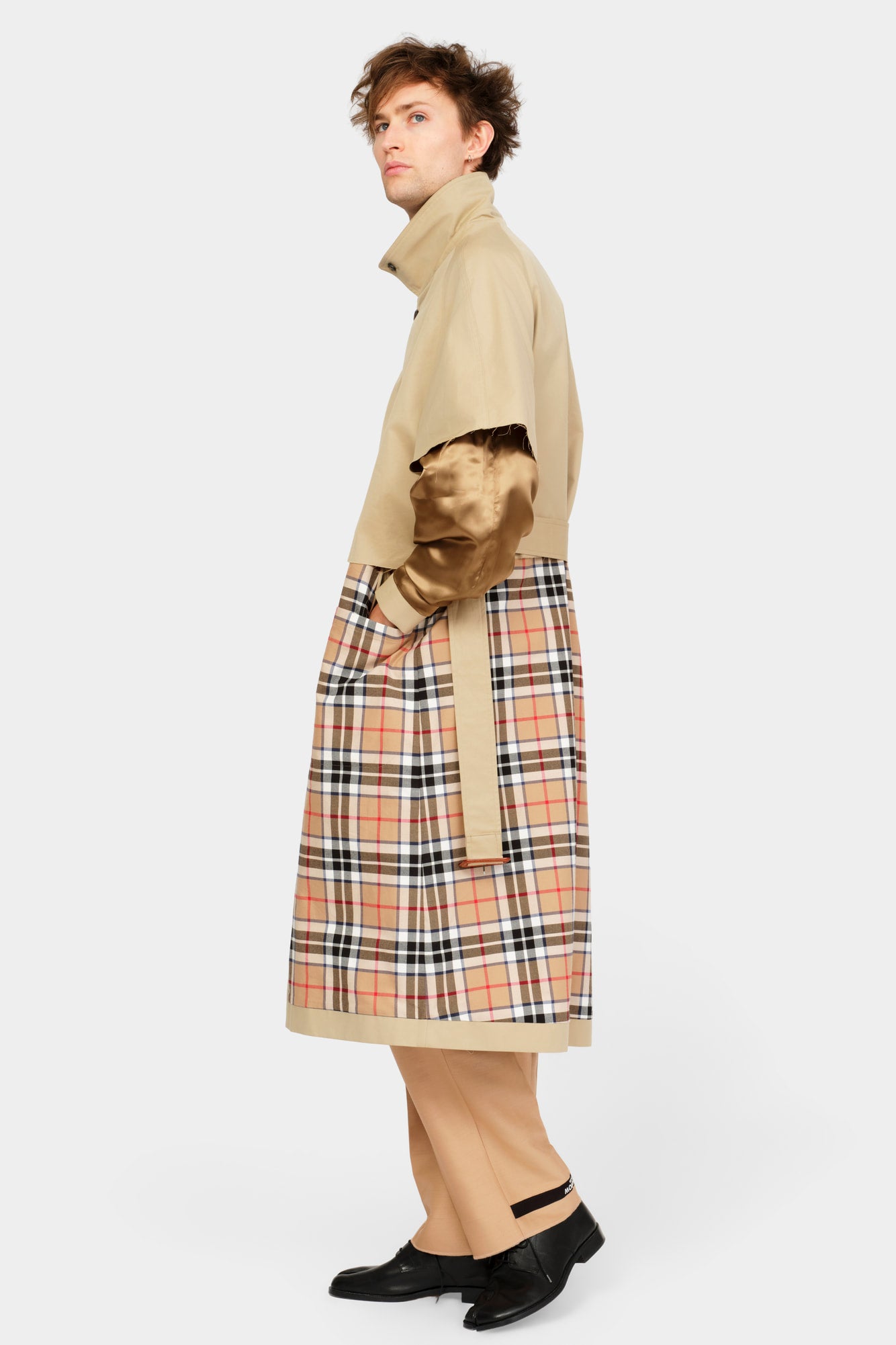 CUT-OFF TRENCH COAT in beige cotton