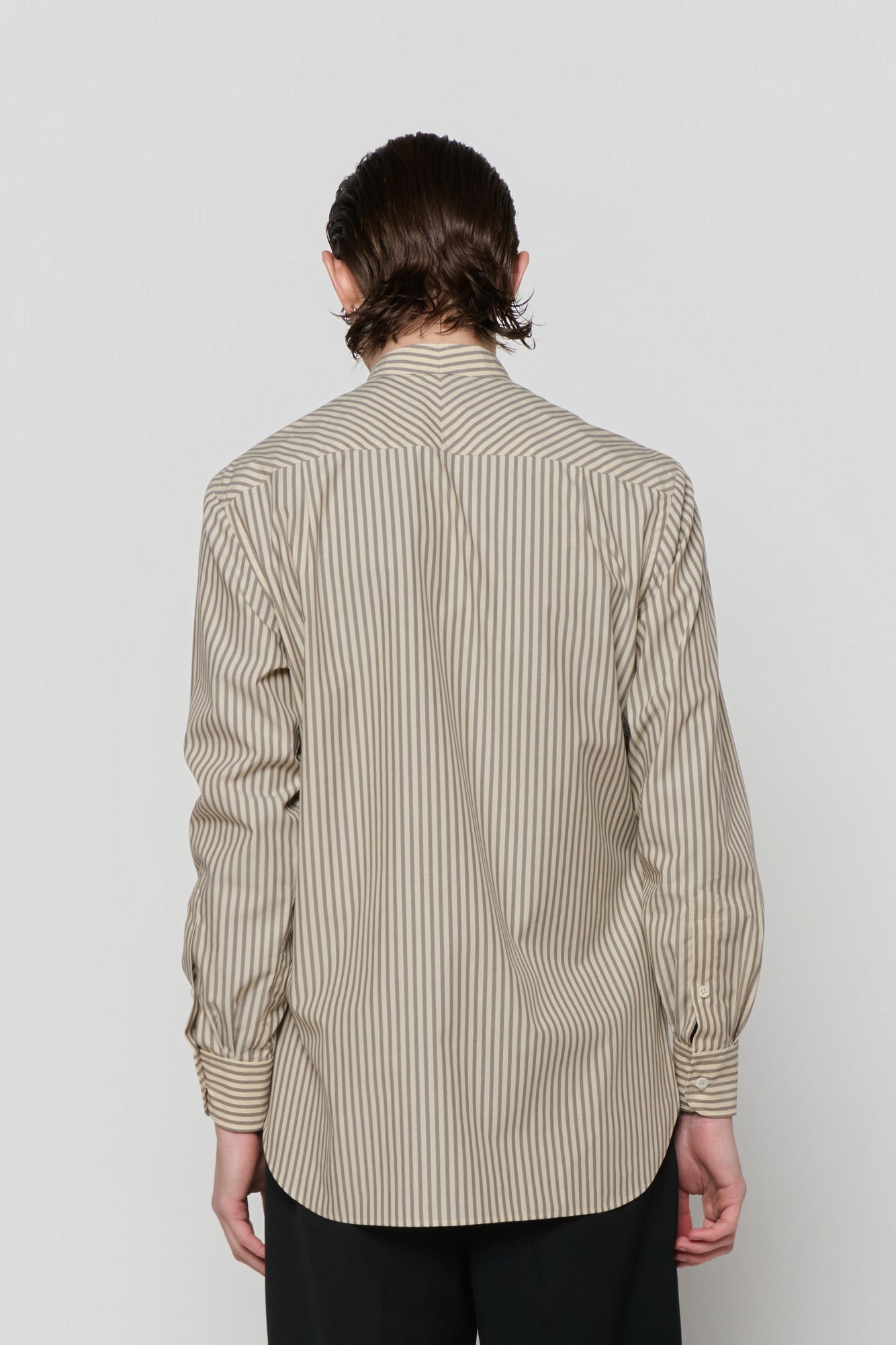 STAND COLLAR SHIRT in beige / grey cotton stripe