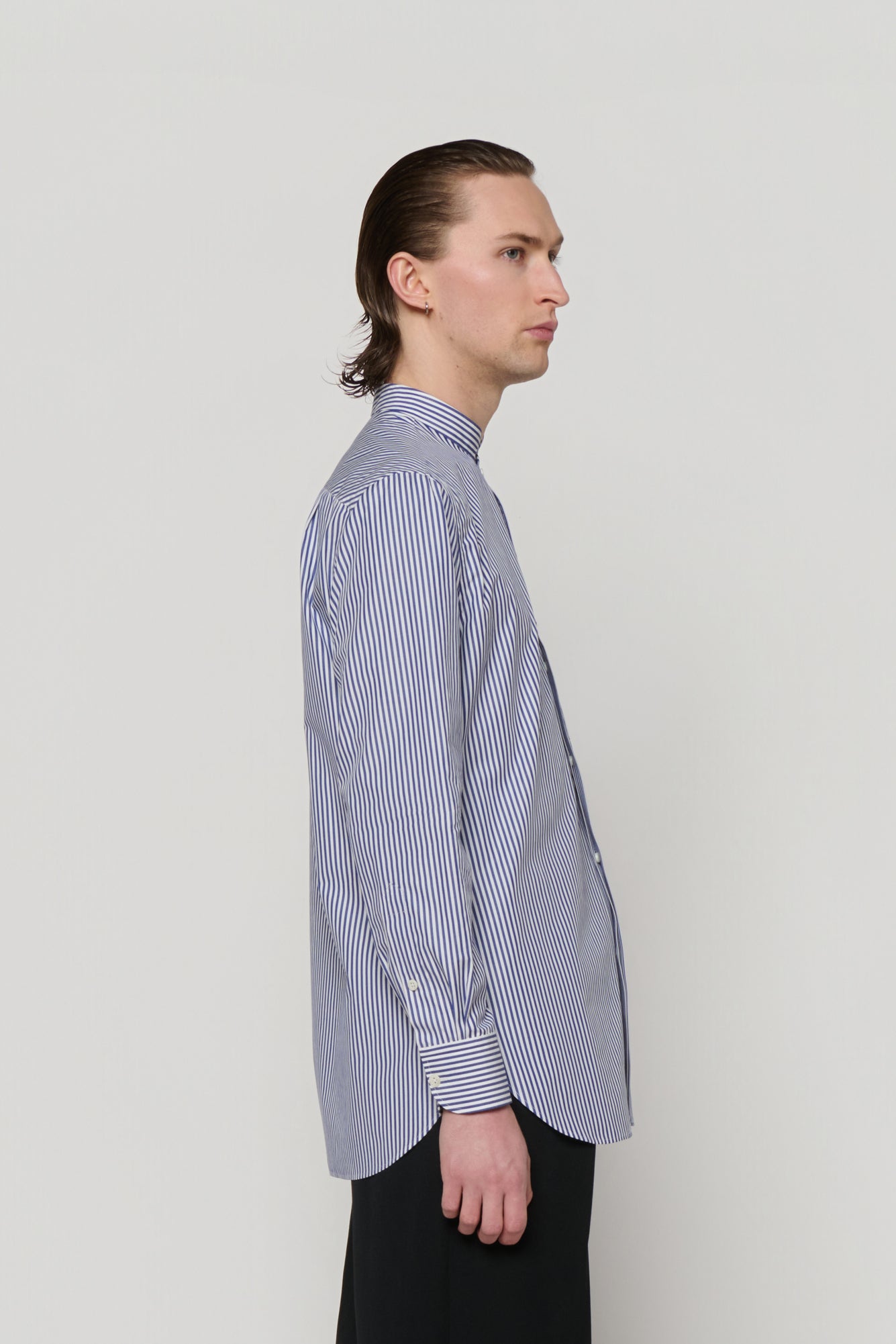 STAND COLLAR SHIRT in blue / white cotton stripe