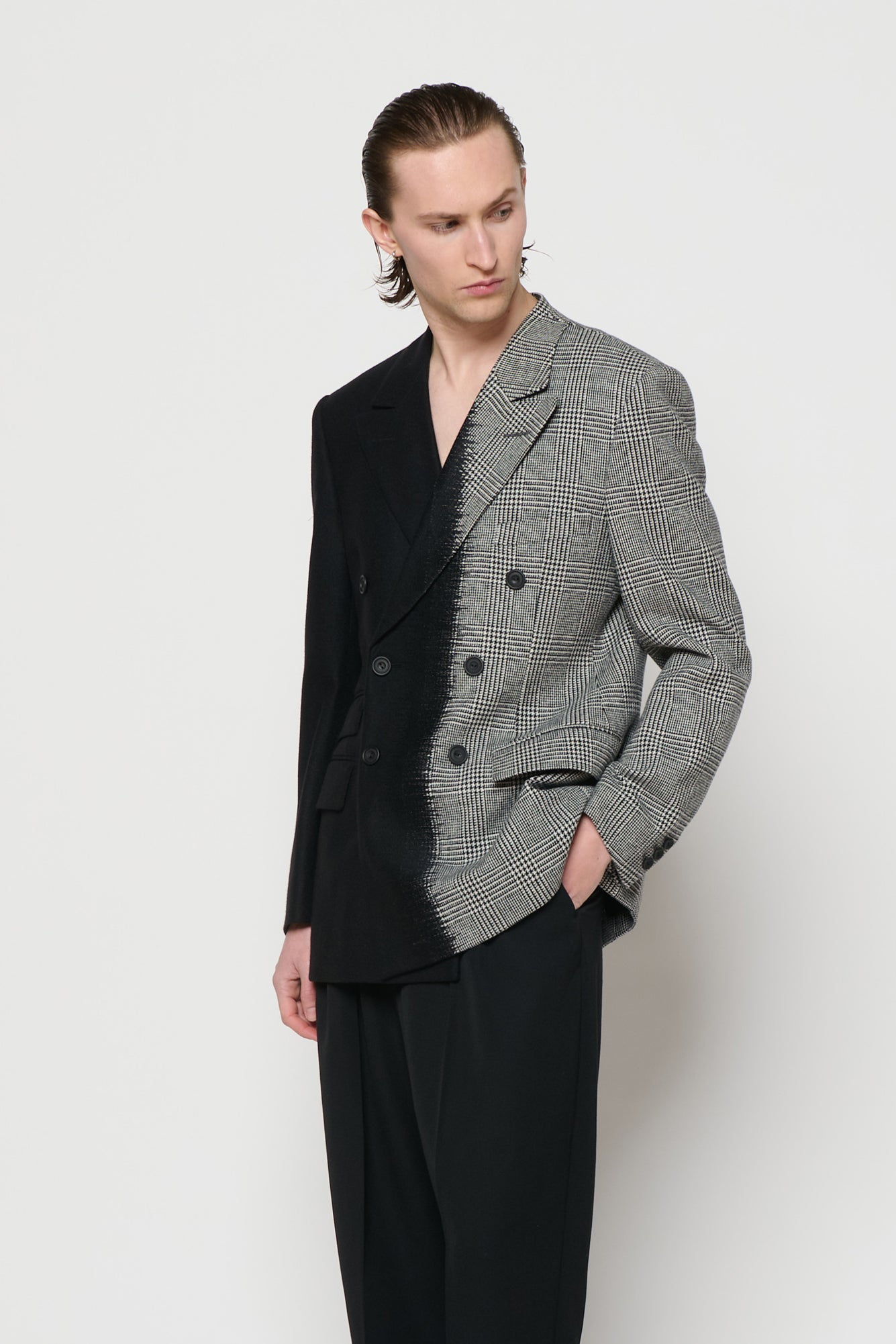 DOUBLE-BREASTED JACKET in black / glencheck