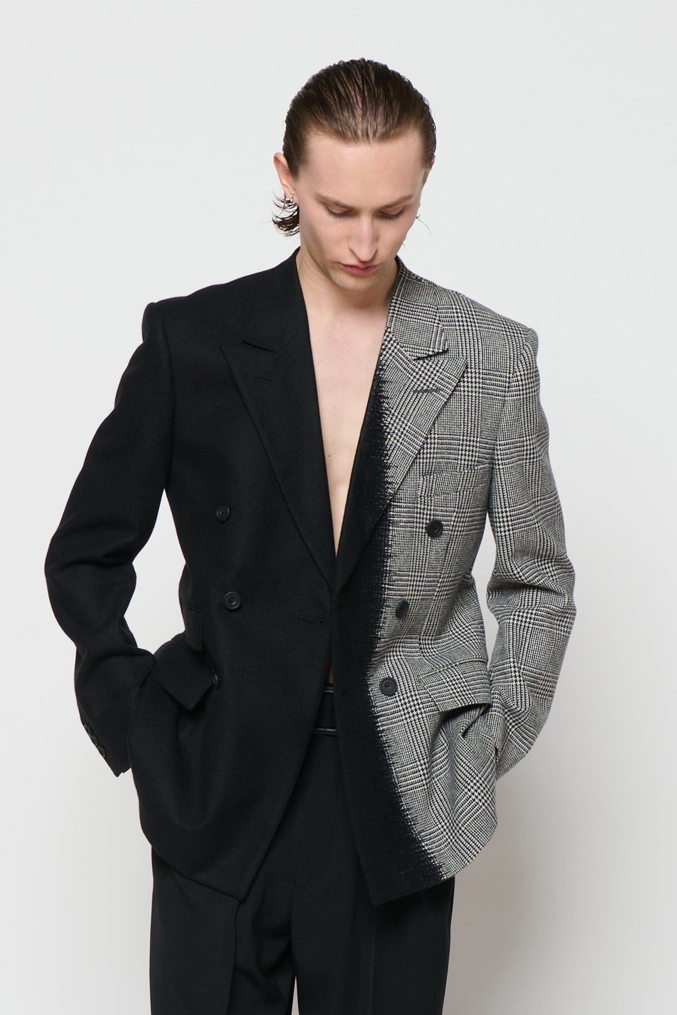DOUBLE-BREASTED JACKET in black / glencheck