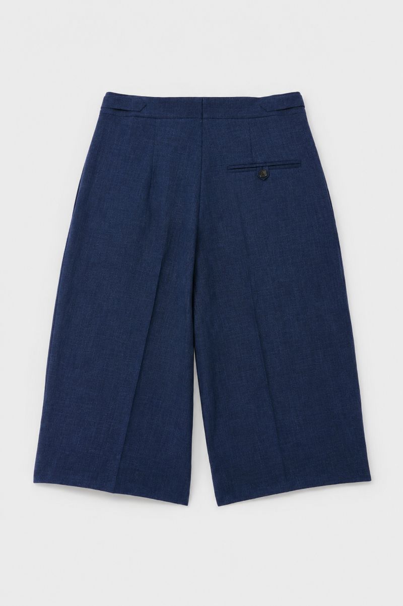 DOUBLE-PLEATED SHORTS in indigo linen